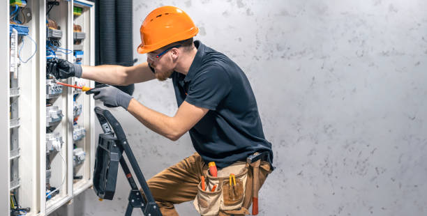 Best Circuit Breaker Repair  in Waynesboro, VA